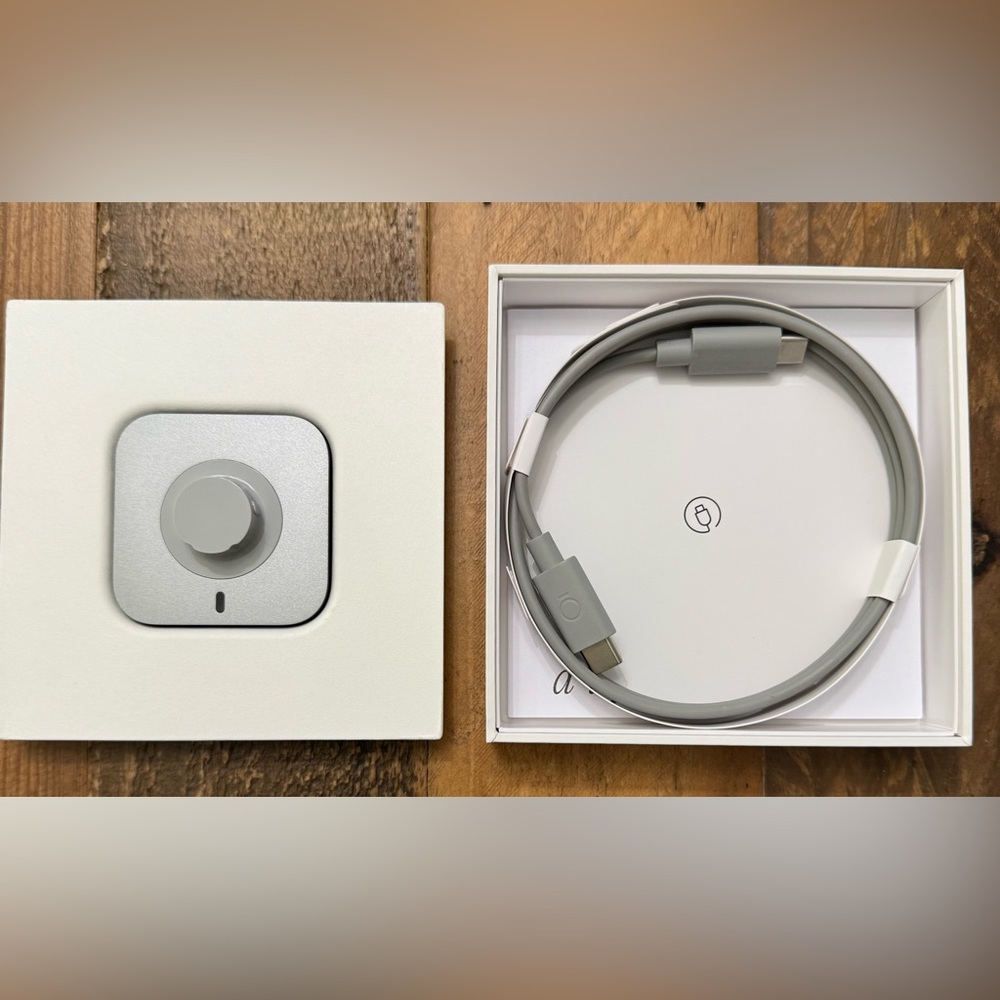 OURA Charger size 8